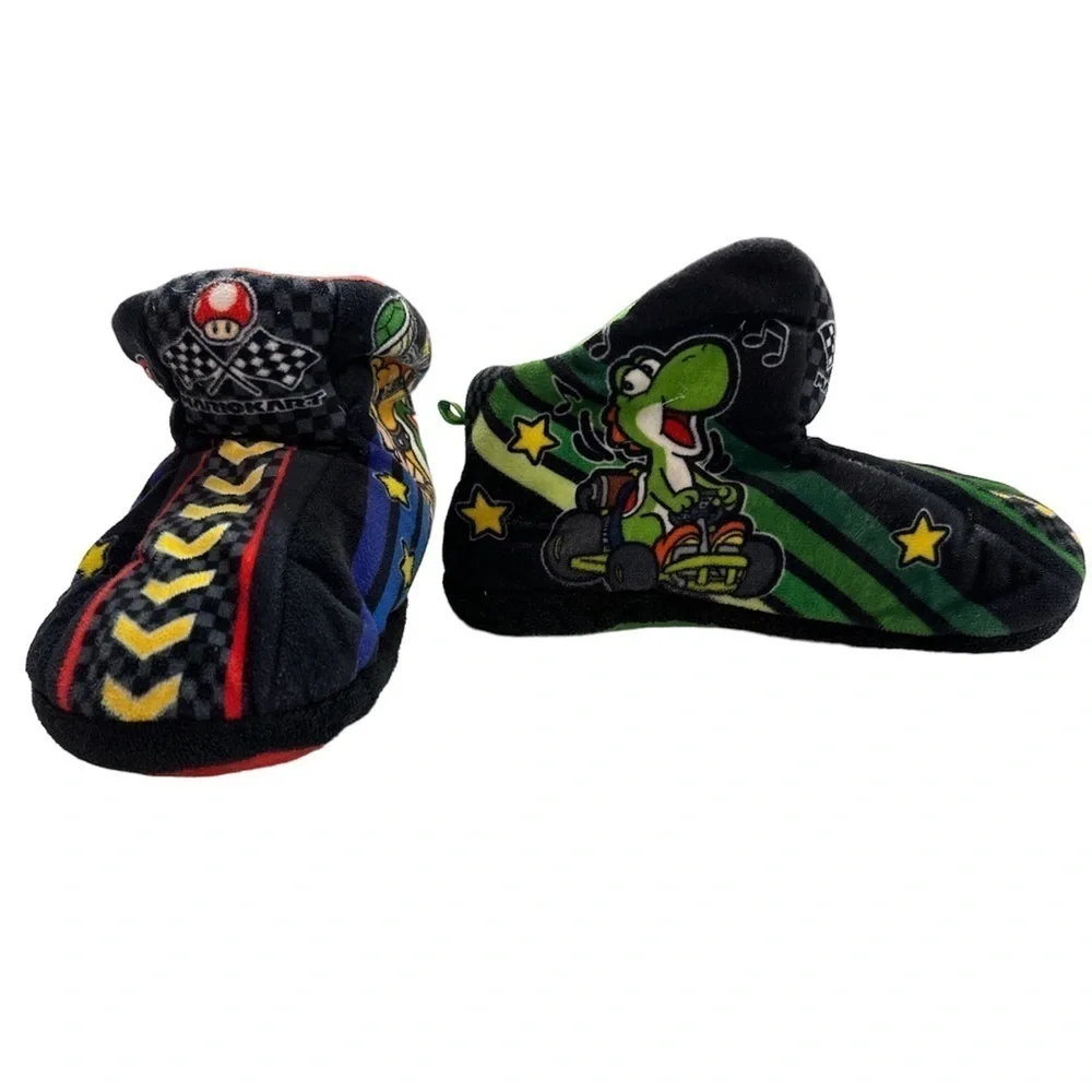 SG Footwear 2021 Nintendo Boys Super Mario Slippers Preowned Youth 13-1
